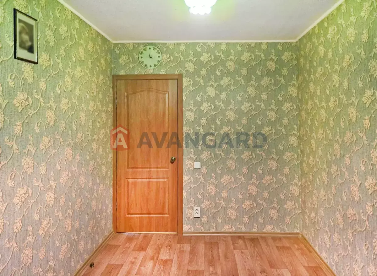 2 ��. ��������, 49/28/8 ��. �., 6/9 ������ ���� 3