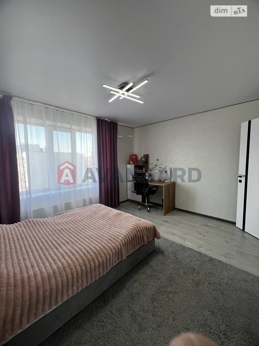 2 ��. ��������, 66/36/14 ��. �., 10/10 ������ ���� 18