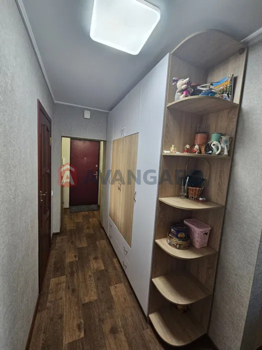 2 ��. ��������, 49/-/8 ��. �., 9/9 ������ ���� 18