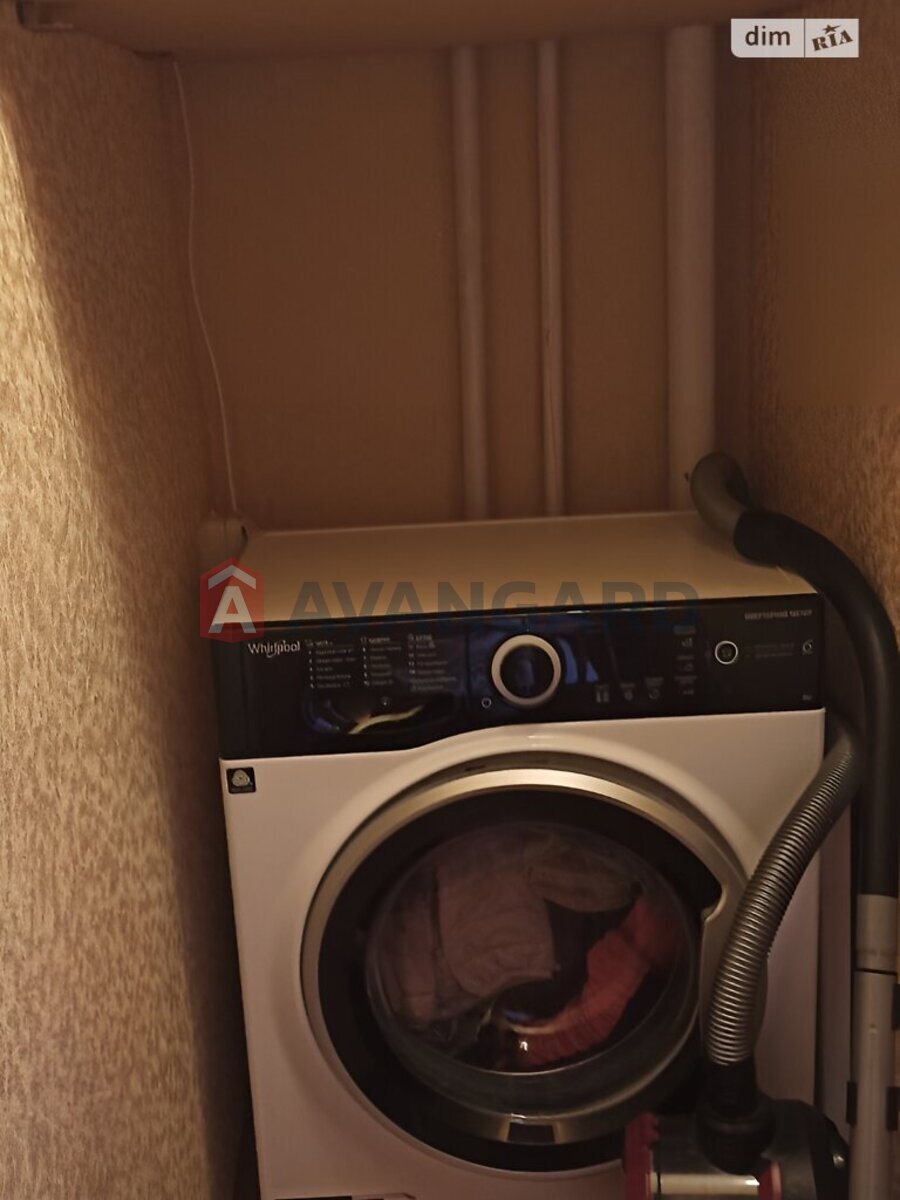 3 кім. квартира, 75/42/7 кв. м., 1/9 поверх фото 12 3 кім. квартира, 75/42/7 кв. м., 1/9 поверх фото 12