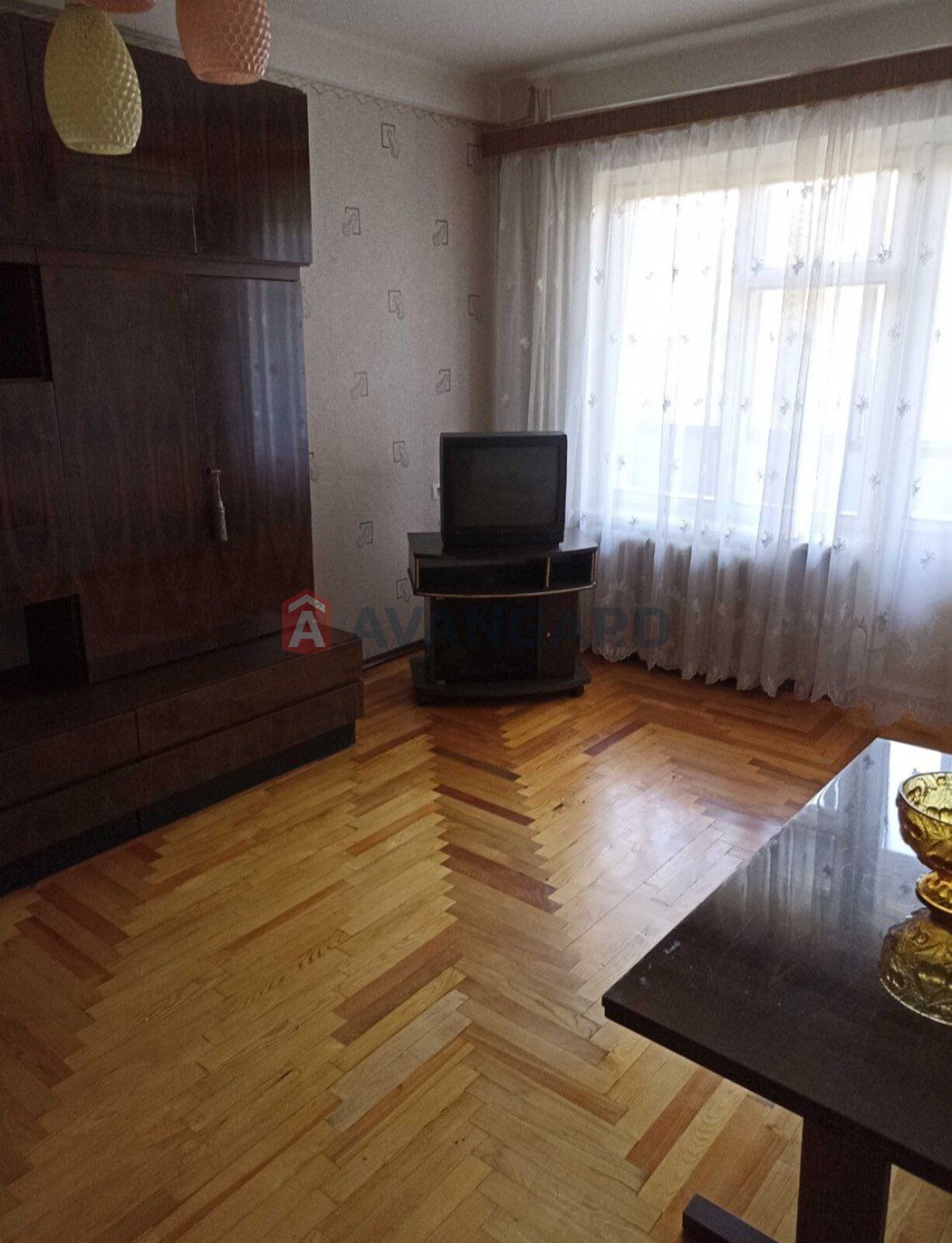 3 . , 68.6/45.5/7.3 . ., 3/9   2