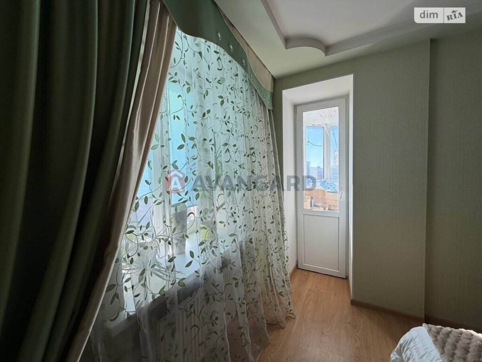 2 ��. ��������, 60/29/10 ��. �., 9/10 ������ ���� 7