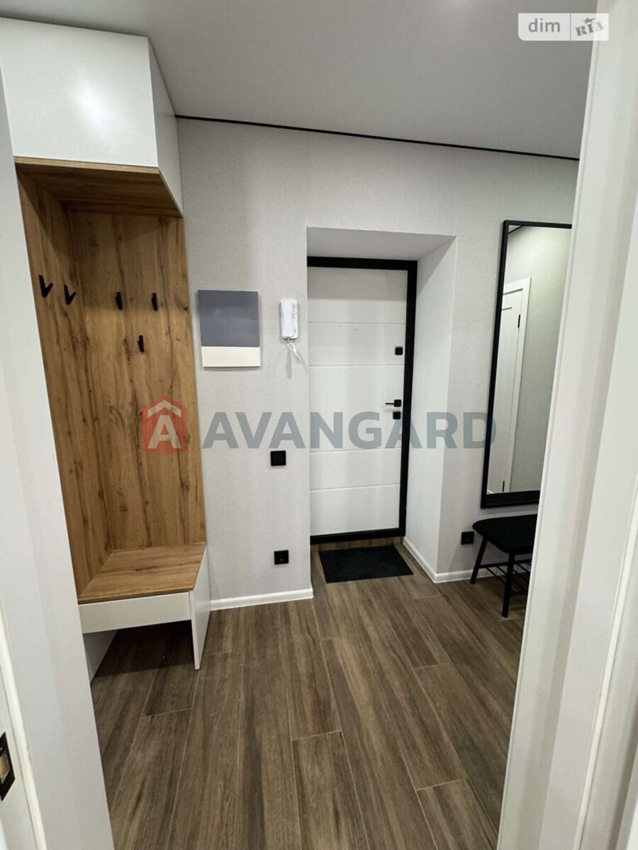 2 ��. ��������, 46/25/7 ��. �., 4/9 ������ ���� 7