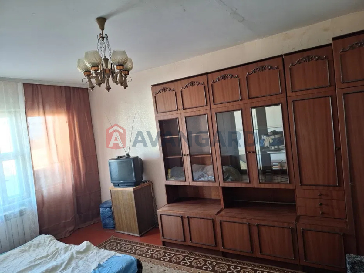 2 ����. ��������, 50/-/6 ��. �., 9/9 ���� ���� 1