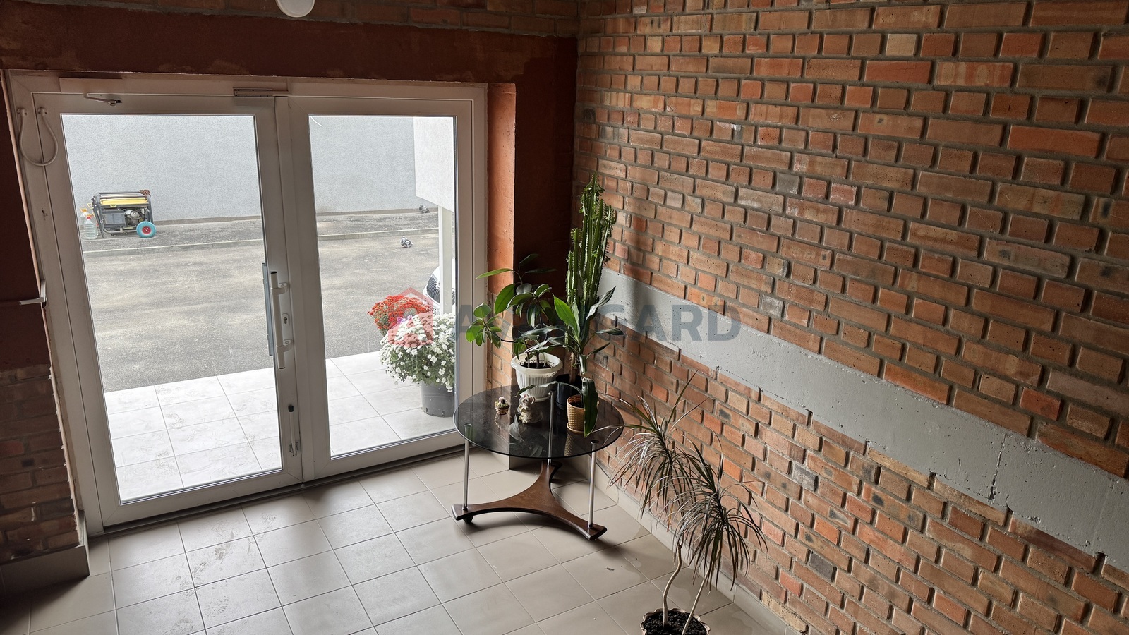 1 ��. ��������, 41/-/20 ��. �., 4/5 ������ ���� 4