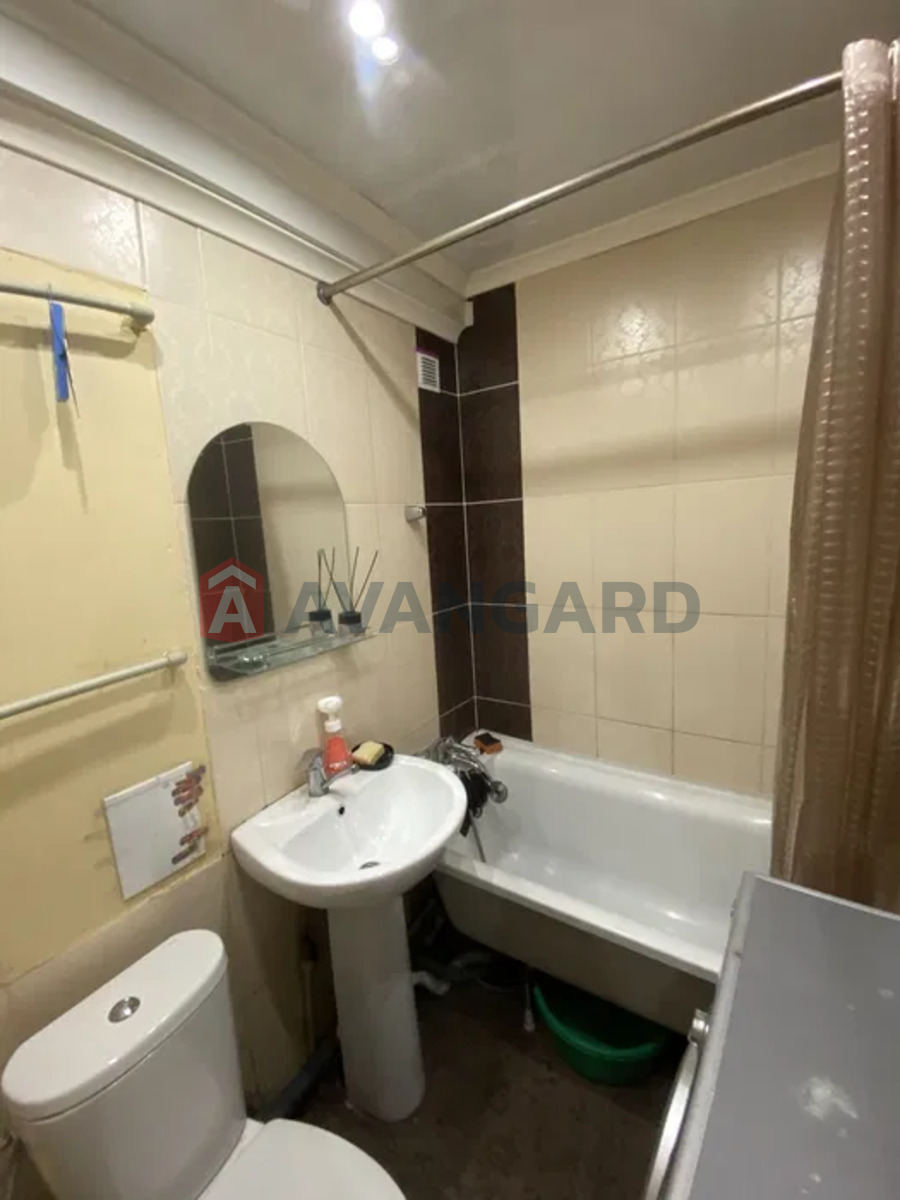 2 ��. ��������, 42/-/6 ��. �., 1/3 ������ ���� 15