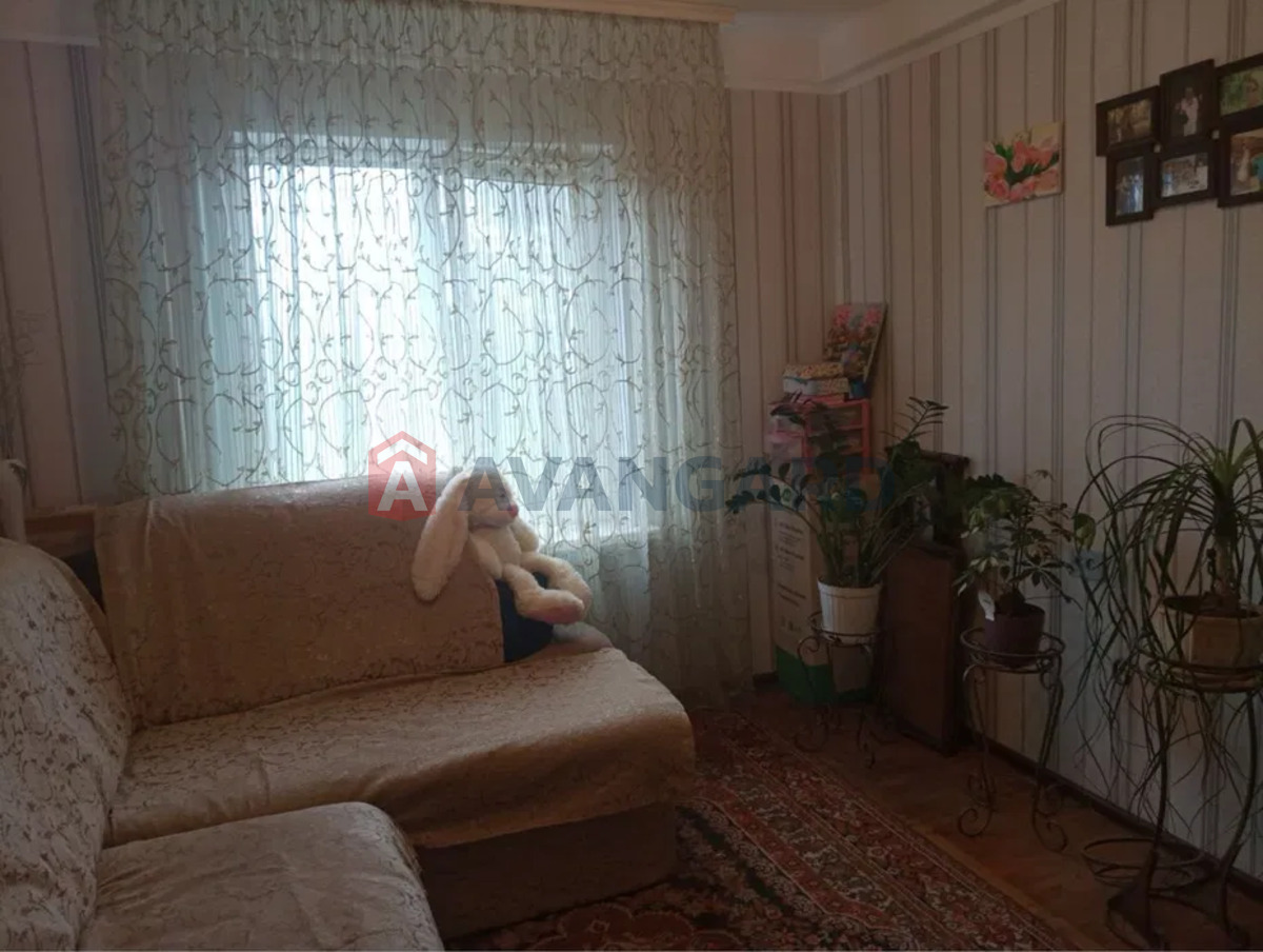 3 ����. ��������, 68/-/7 ��. �., 7/9 ���� ���� 6