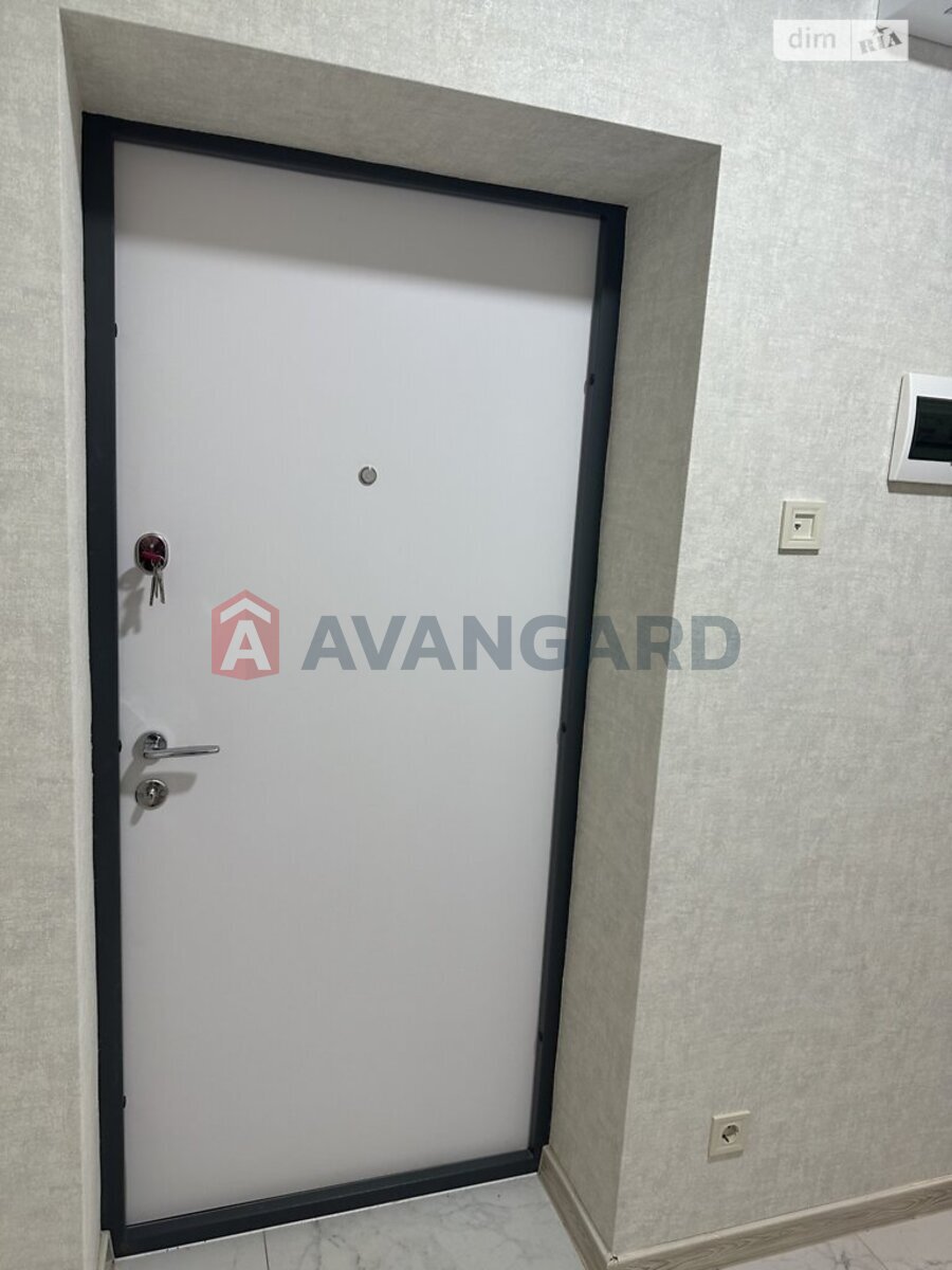 3 кім. квартира, 80/60/17 кв. м., 3/3 поверх фото 4 3 кім. квартира, 80/60/17 кв. м., 3/3 поверх фото 4