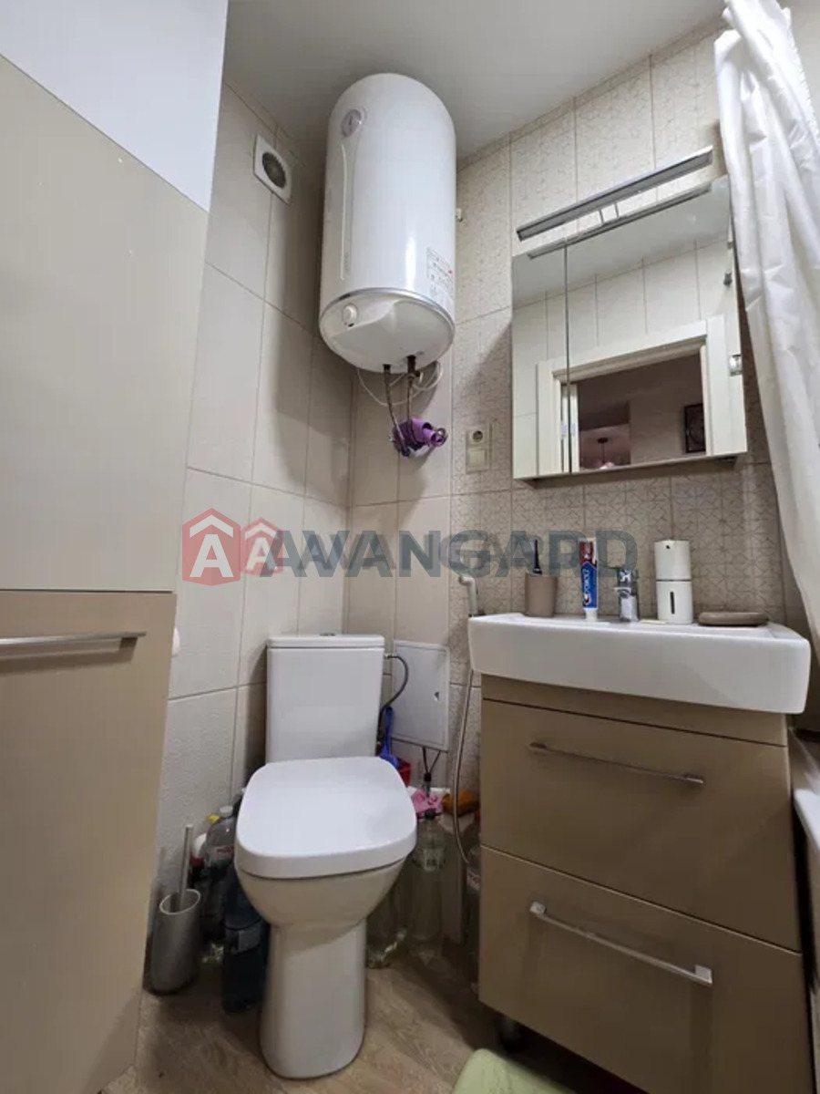 2 ����. ��������, 43/-/8 ��. �., 9/9 ���� ���� 8