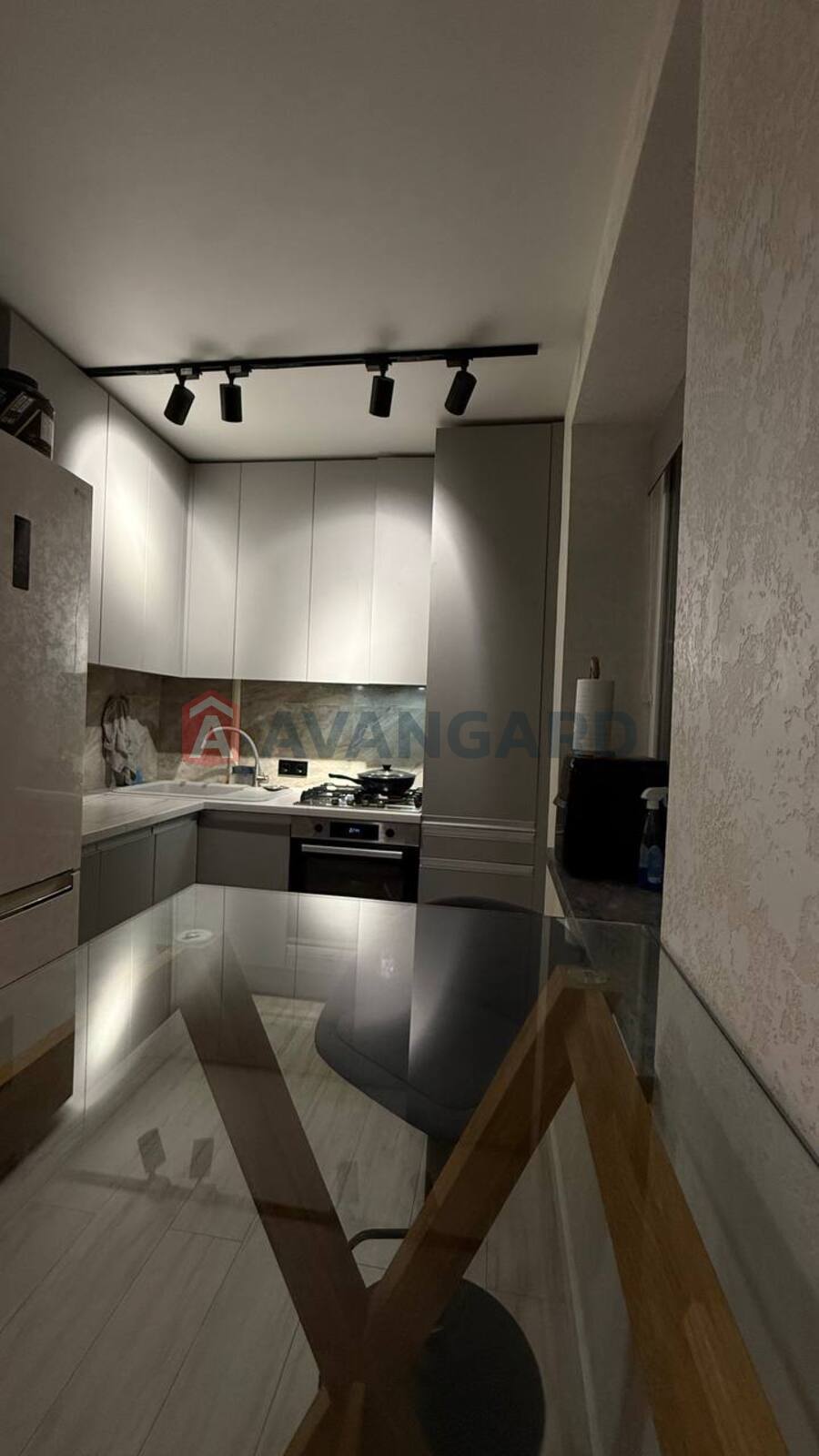 2 ��. ��������, 48/-/10 ��. �., 4/4 ������ ���� 1