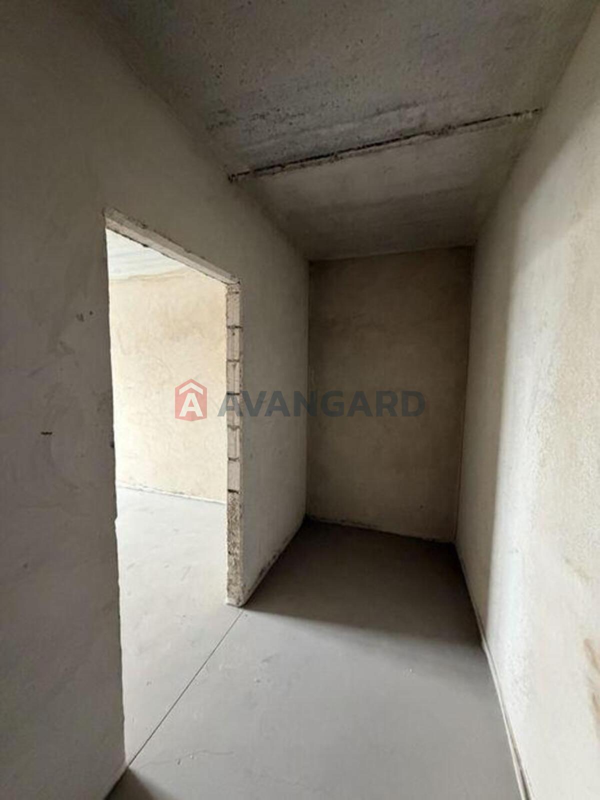 1 ��. ��������, 37/-/15 ��. �., 9/9 ������ ���� 4