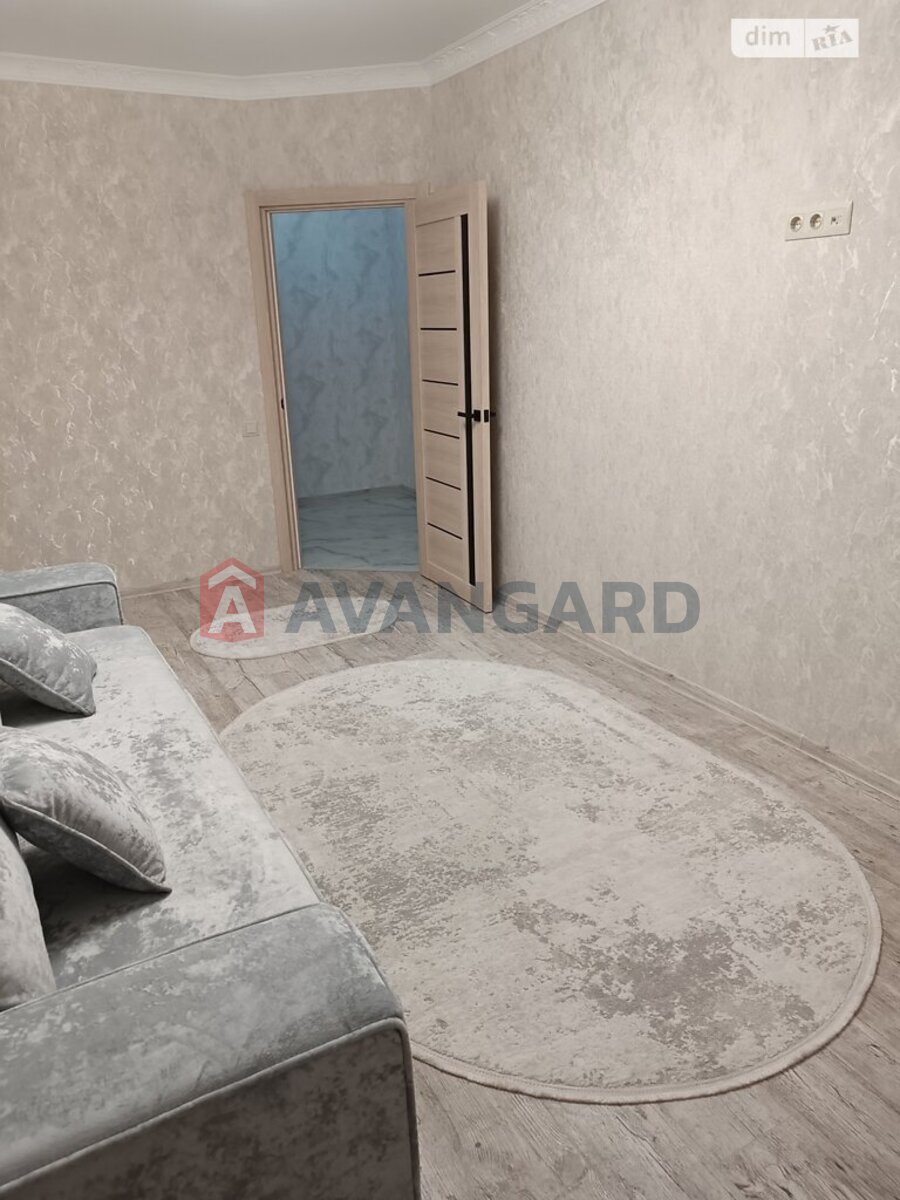 1 ��. ��������, 41/-/13 ��. �., 1/5 ������ ���� 22