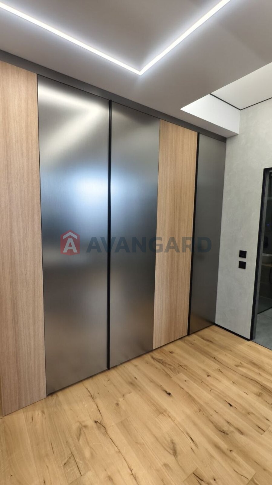 2 ��. ��������, 52/-/18 ��. �., 5/5 ������ ���� 16