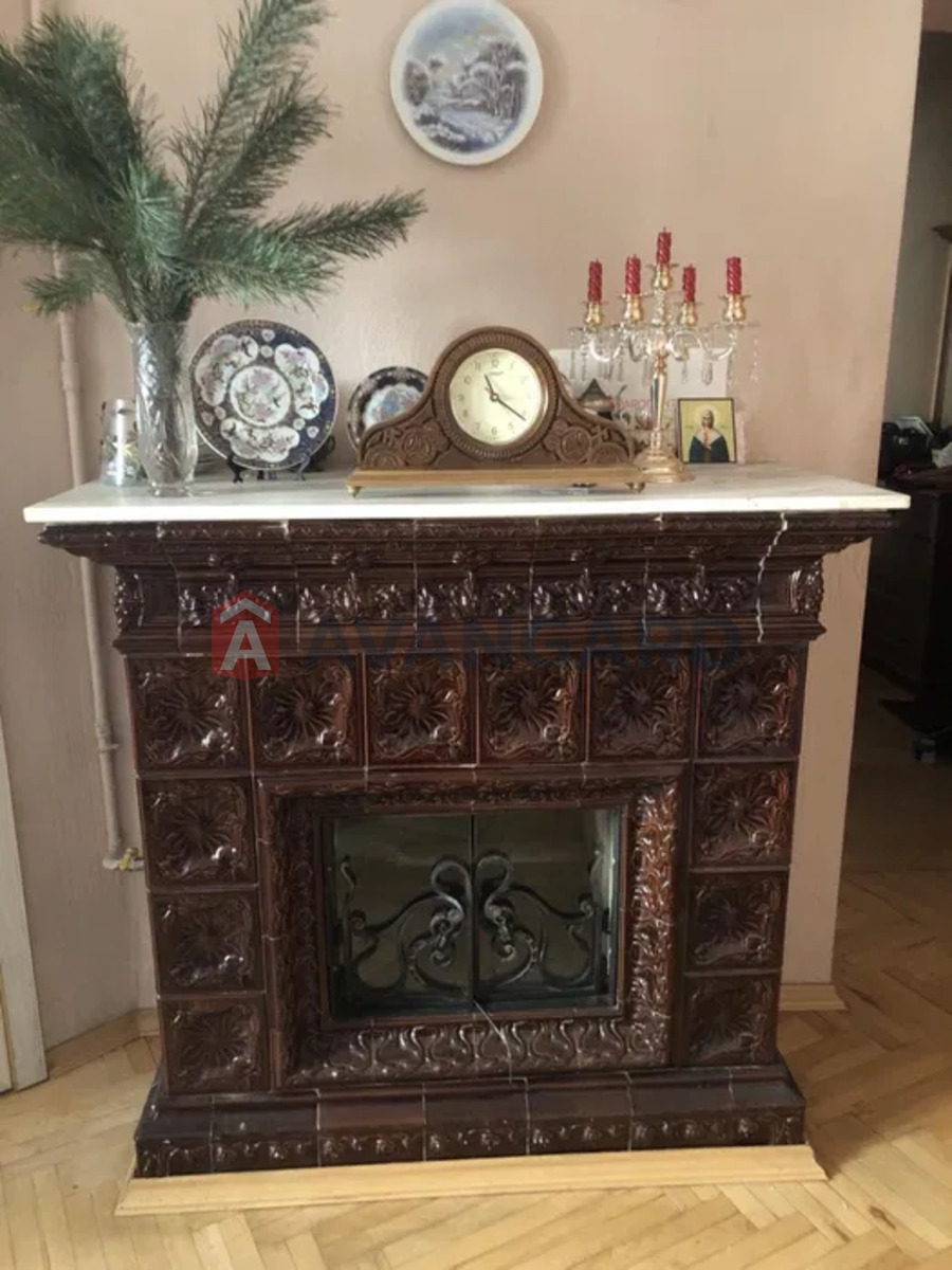 3 ��. ��������, 102/-/12 ��. �., 4/5 ������ ���� 14