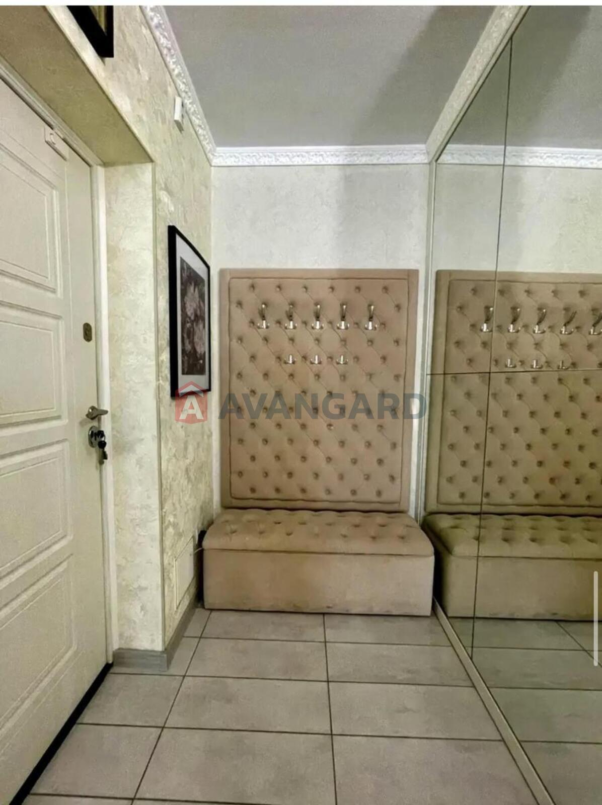 3 ��. ��������, 76/-/32 ��. �., 22/25 ������ ���� 3