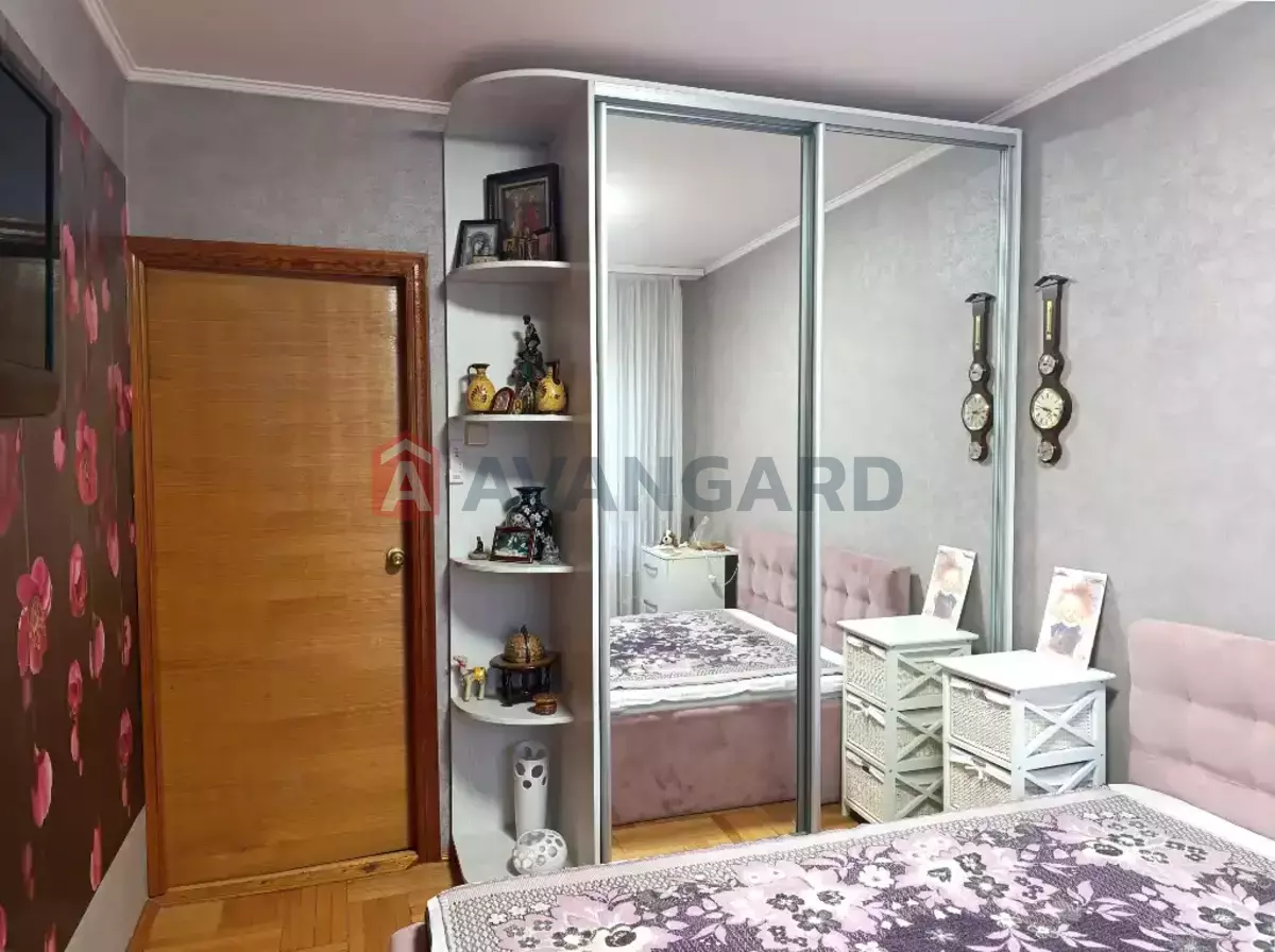 3 ��. ��������, 66/-/9 ��. �., 8/9 ������ ���� 7