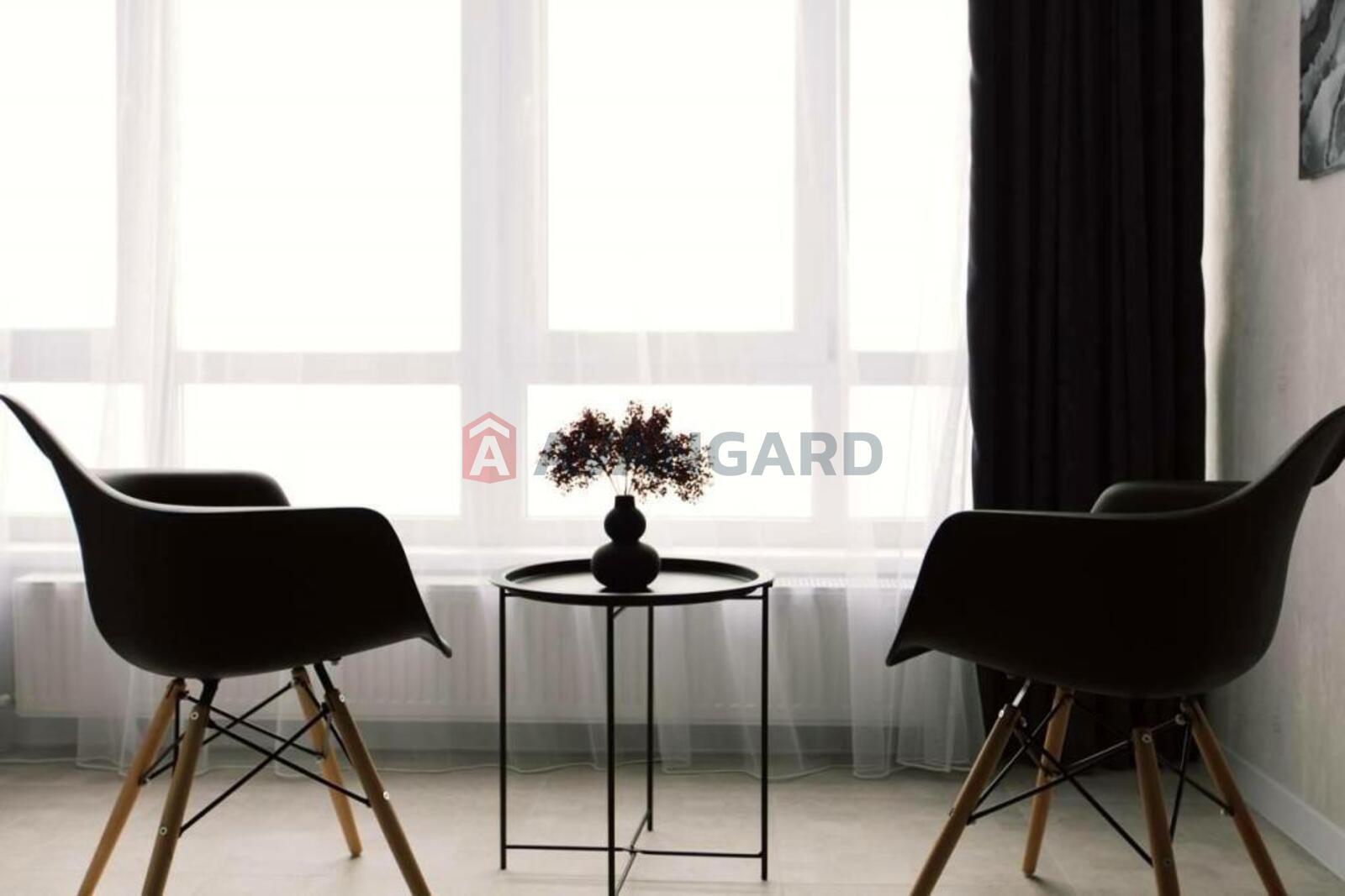 2 ��. ��������, 78/44/24 ��. �., 23/25 ������ ���� 9