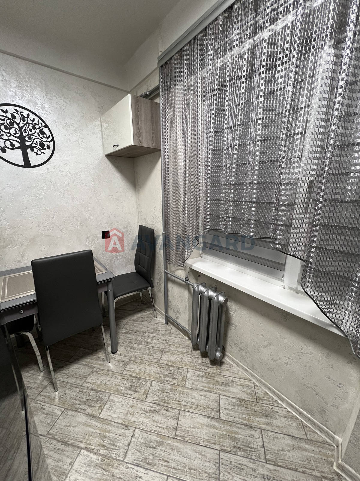 1 ����. ��������, 31,47/14,94/6,4 ��. �., 3/5 ���� ���� 16