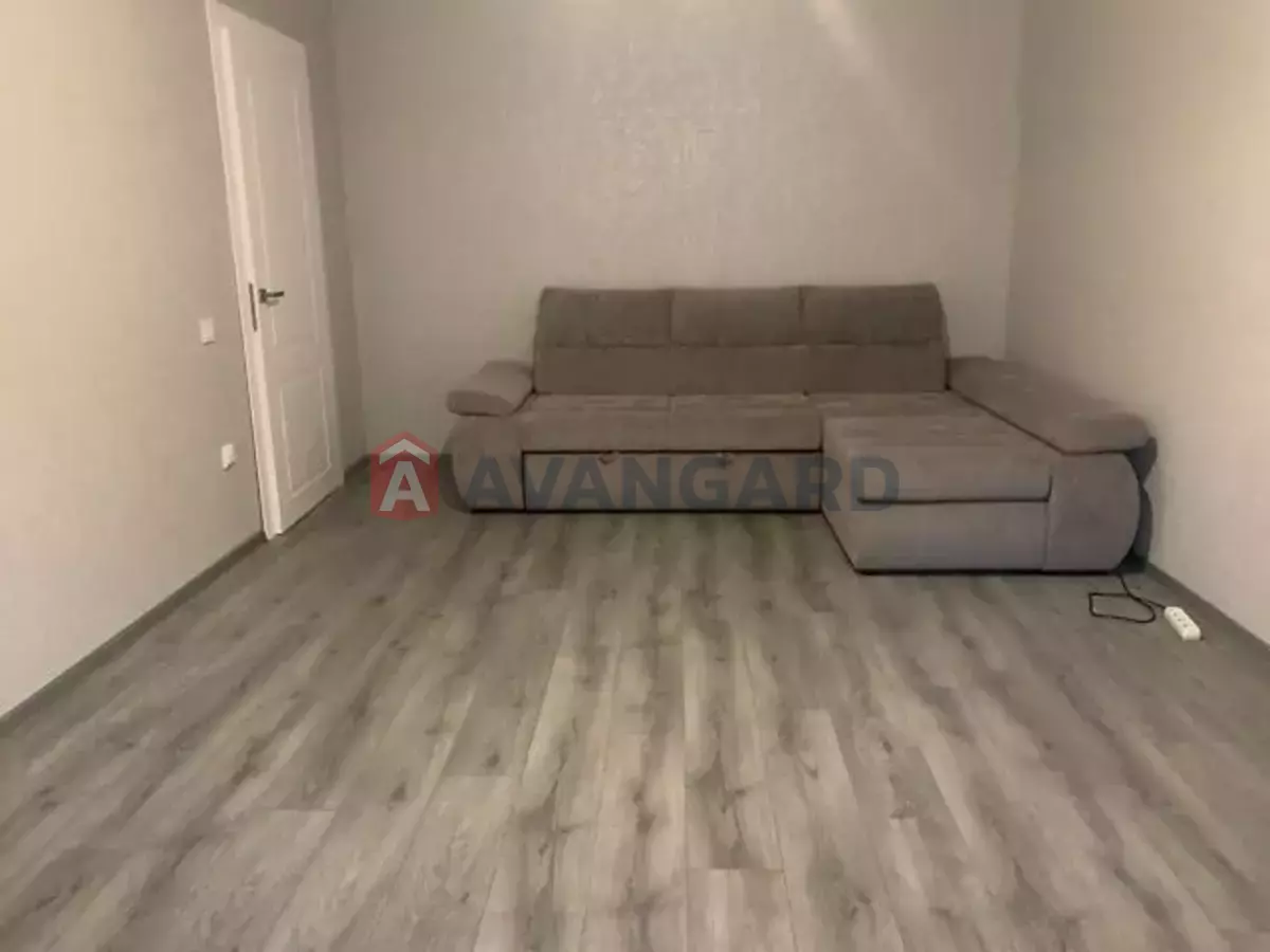 1 ��. ��������, 40/-/- ��. �., 1/9 ������ ���� 1