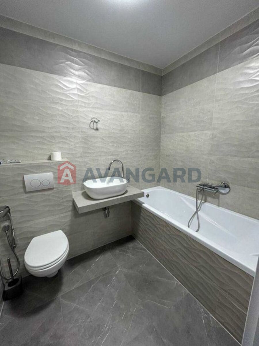 1 ����. ��������, 48/-/18 ��. �., 4/10 ���� ���� 9