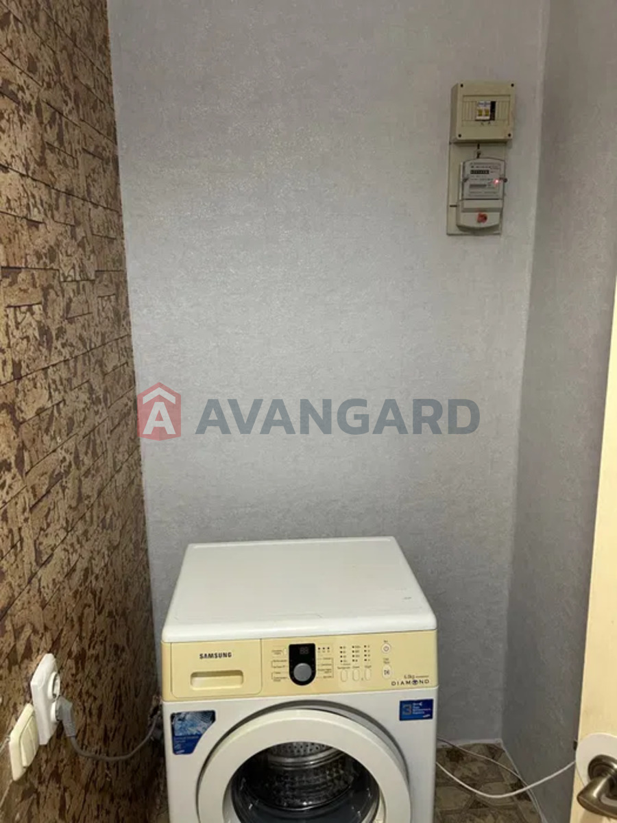 1 ��. ��������, 30/-/7 ��. �., 5/5 ������ ���� 6