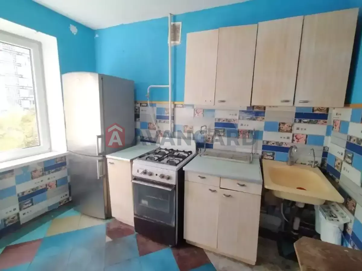 2 . , 51/-/8 . ., 4/9   6