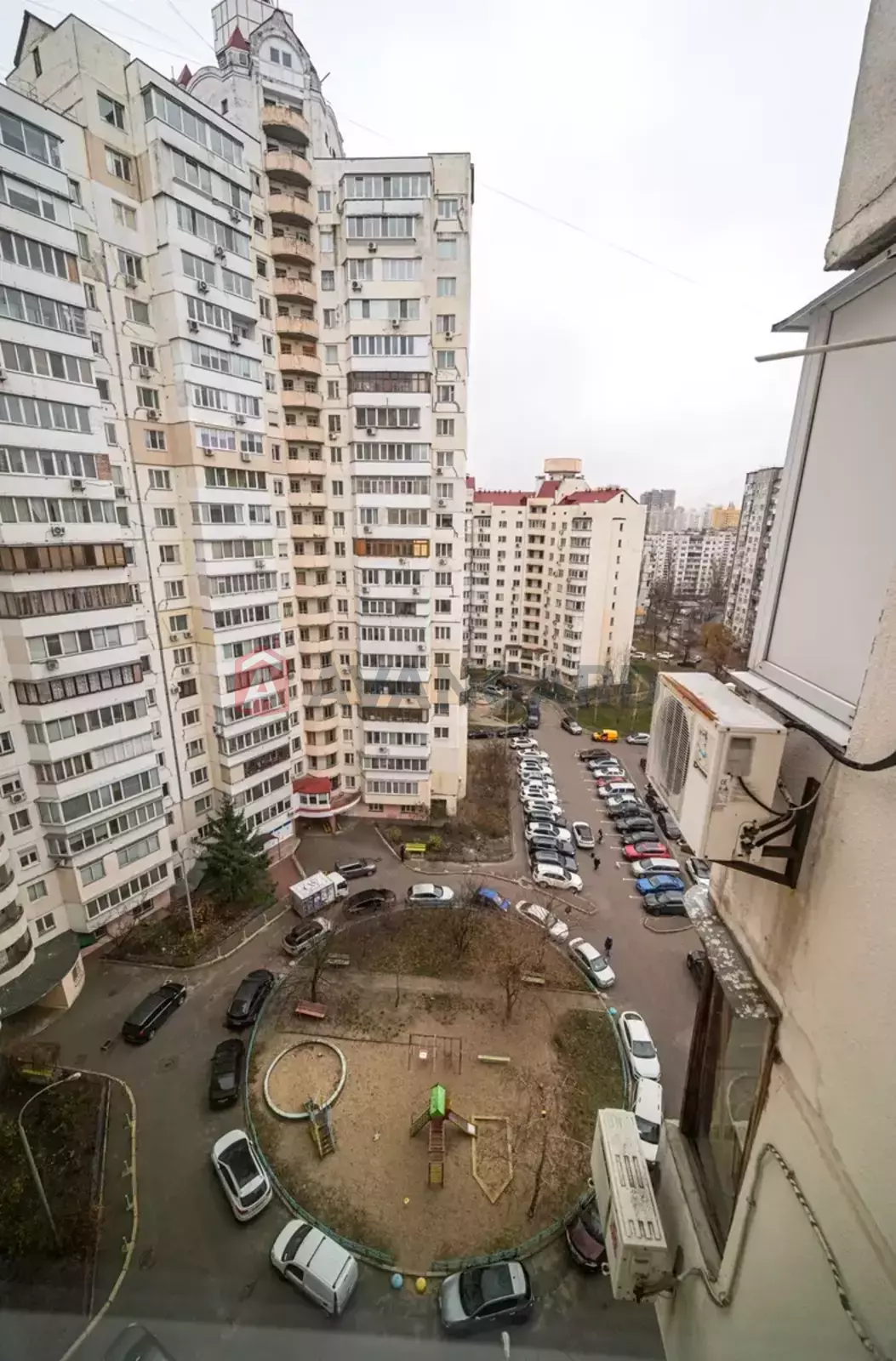 3 ��. ��������, 99/42/7 ��. �., 12/12 ������ ���� 3