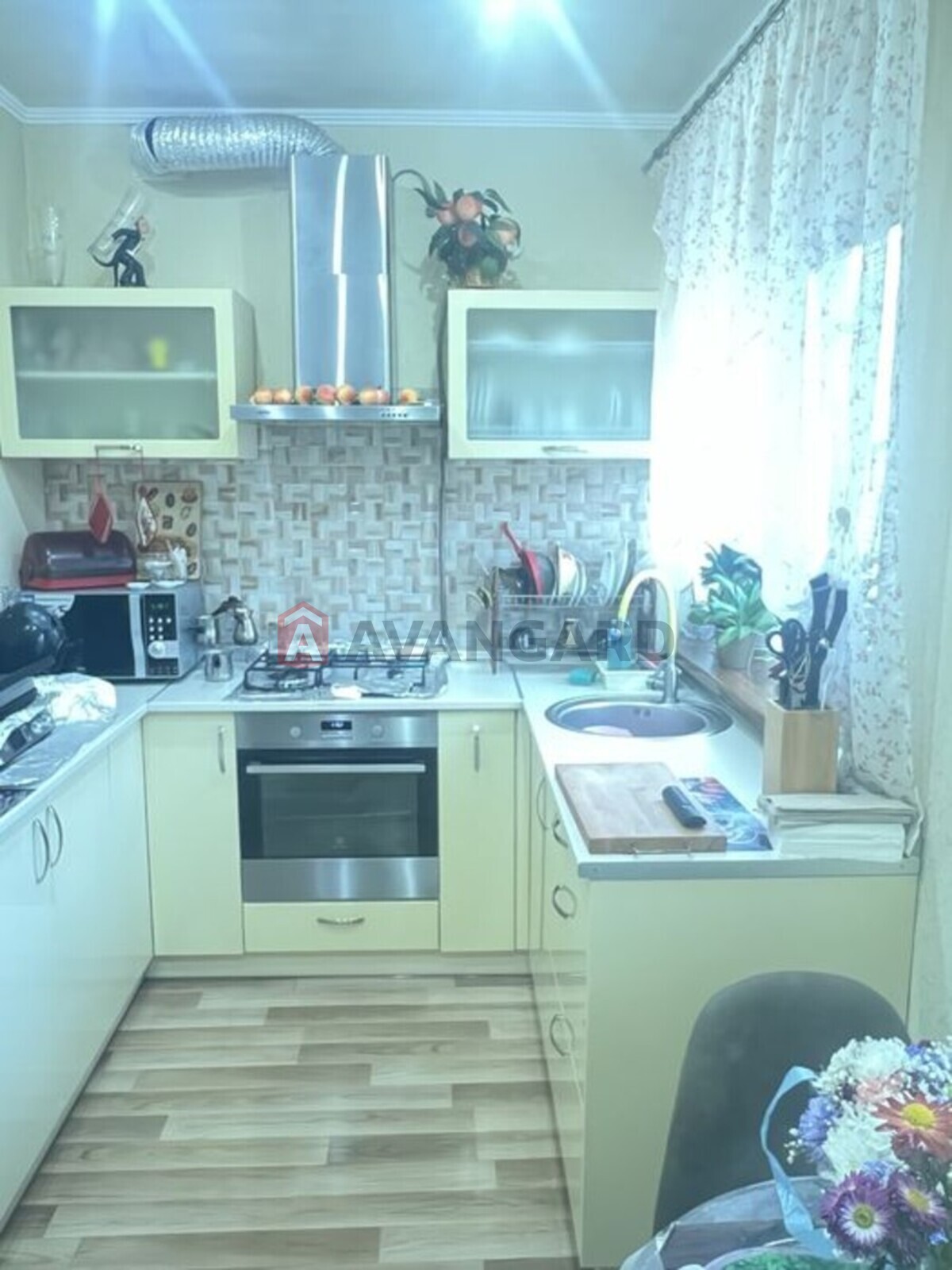 3 ��. ��������, 75/-/9 ��. �., 2/4 ������ ���� 7