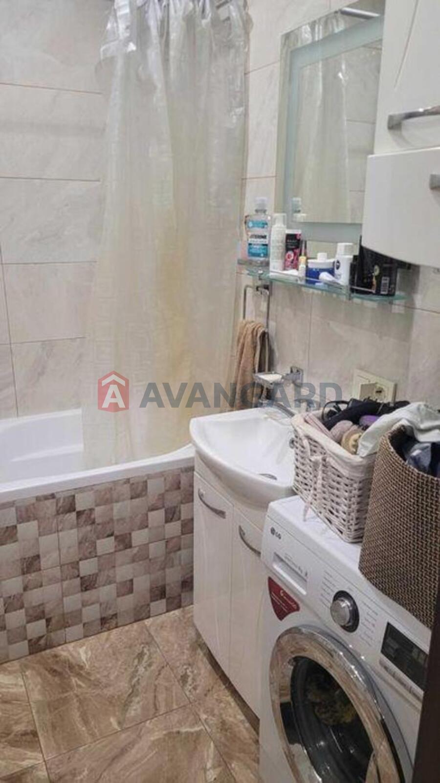 1 ����. ��������, 35/-/9 ��. �., 10/25 ���� ���� 12