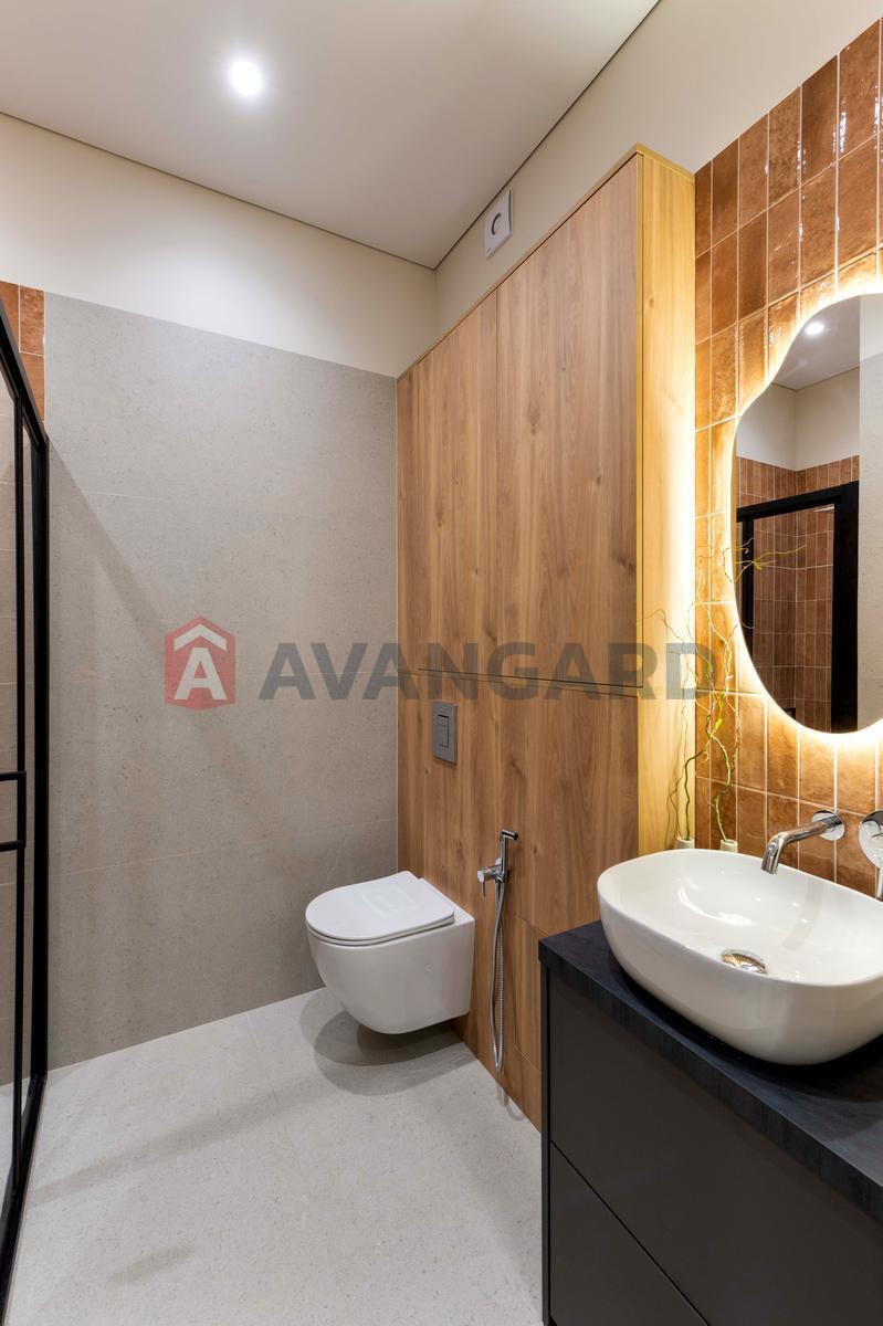 1 ��. ��������, 40 / 11 / 18 ��. �., 9/9 ������ ���� 9