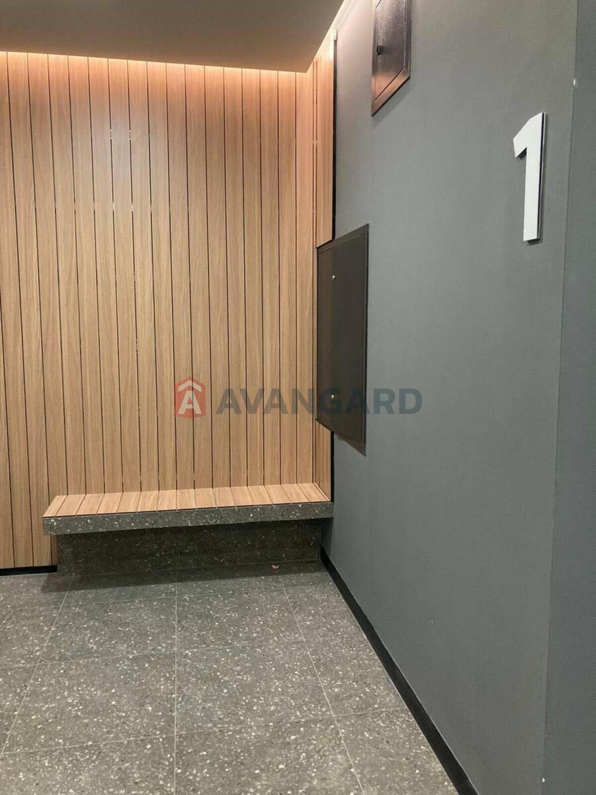 3 ��. ��������, 86/42/26 ��. �., 6/9 ������ ���� 17