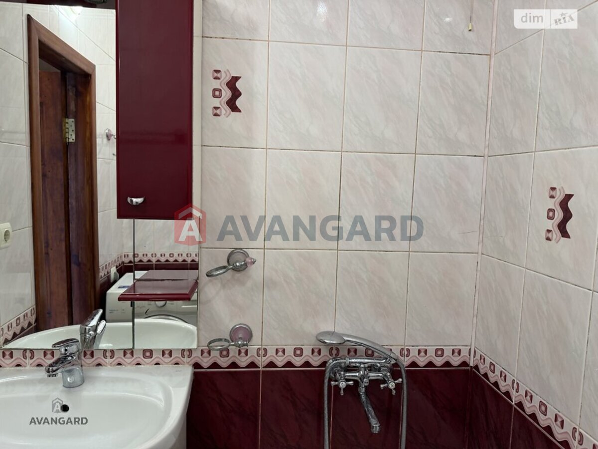 2 ����. ��������, 49,8/27/6 ��. �., 5/5 ���� ���� 8