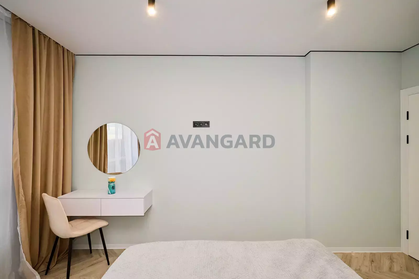 1 ��. ��������, 43/-/18 ��. �., 20/23 ������ ���� 18