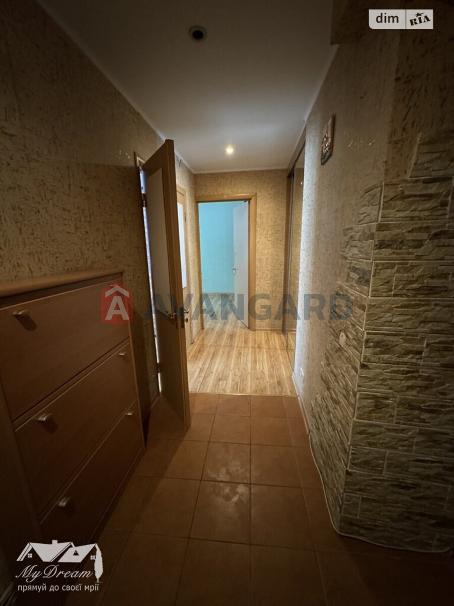 2 ��. ��������, 49/27/7 ��. �., 1/9 ������ ���� 6