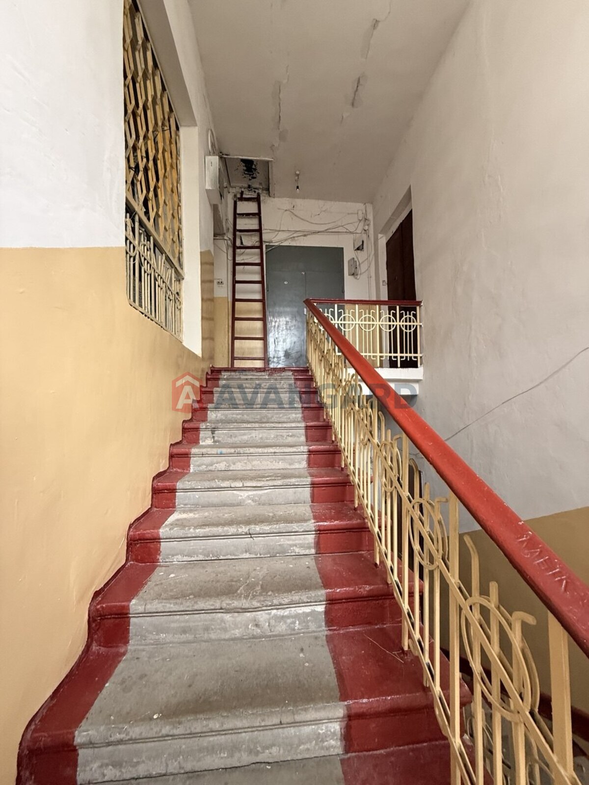 3 ��. ��������, 78/-/10 ��. �., 4/4 ������ ���� 6