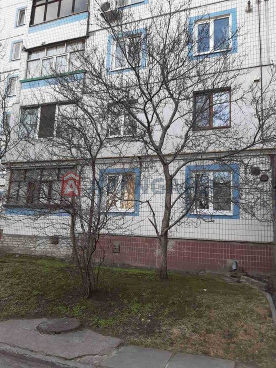 3 ��. ��������, 71/-/8 ��. �., 2/10 ������ ���� 1