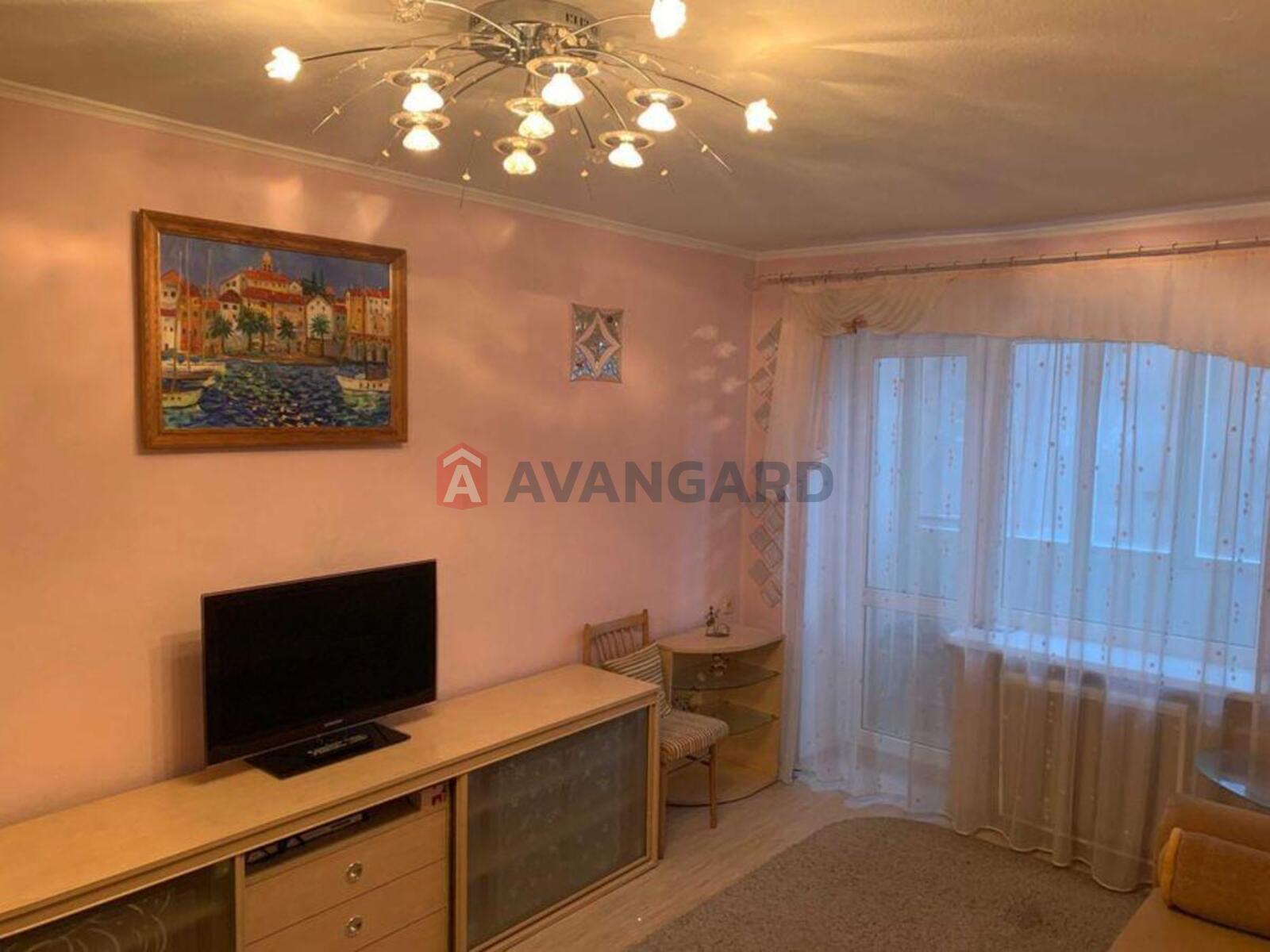 1 ��. ��������, 30/-/6 ��. �., 4/5 ������ ���� 3