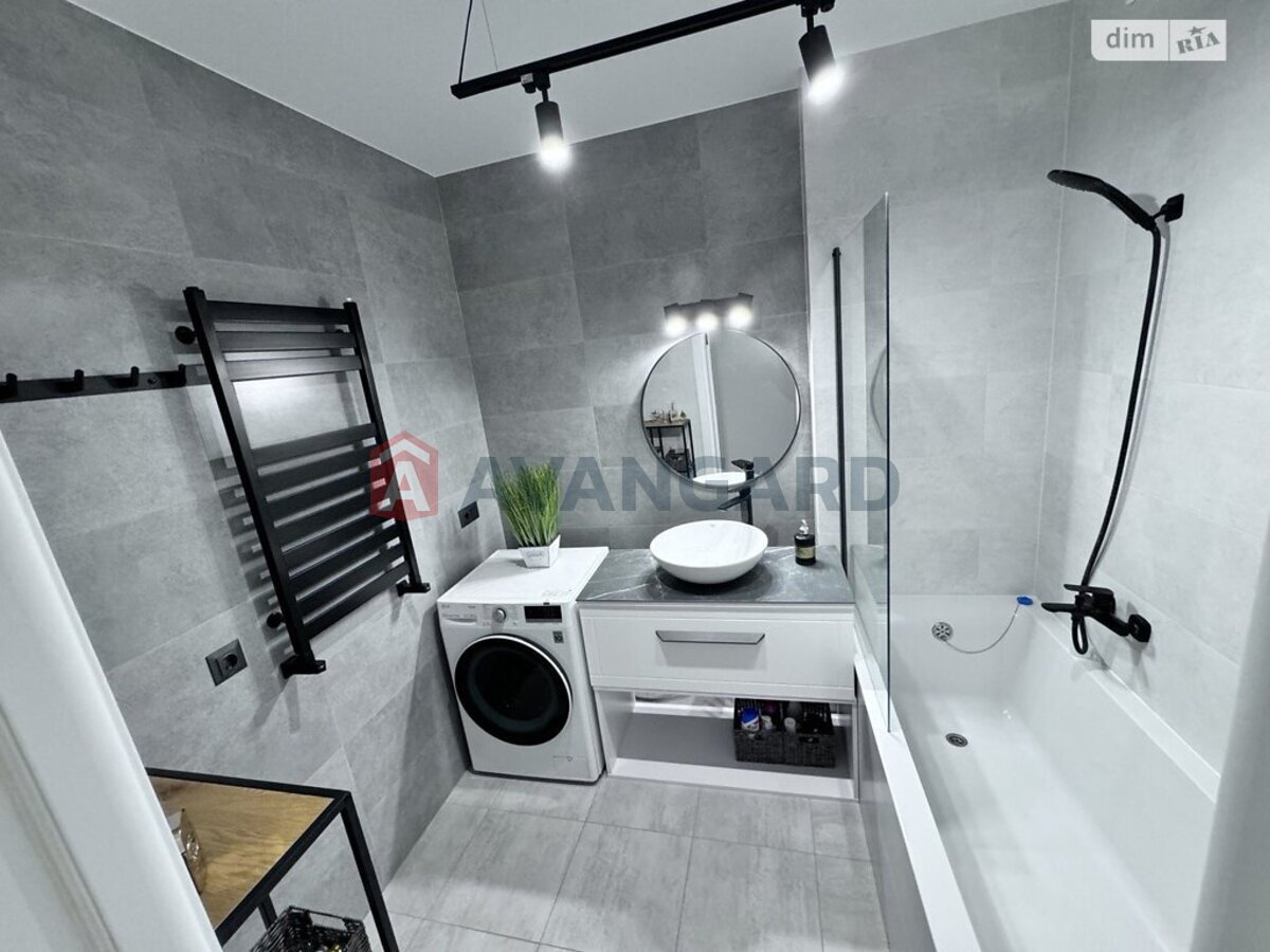 2 ��. ��������, 63/25/17 ��. �., 3/10 ������ ���� 8