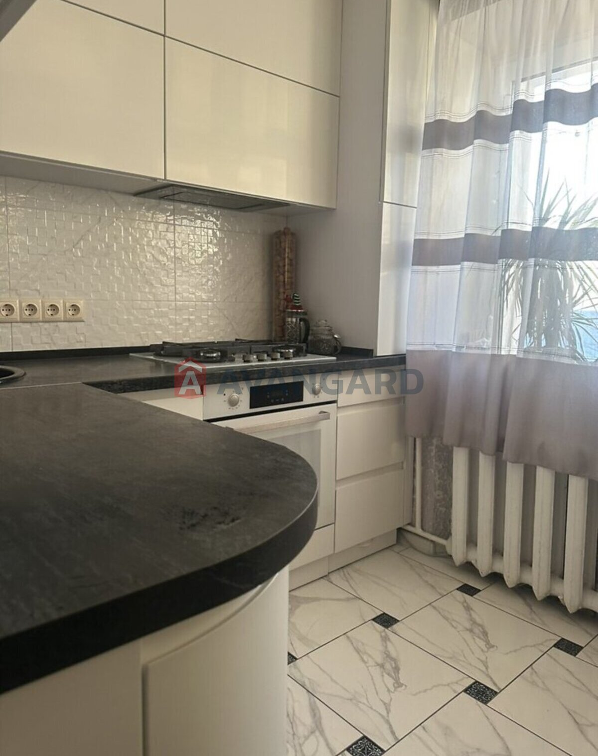 2 ��. ��������, 45/-/5.4 ��. �., 2/5 ������ ���� 5