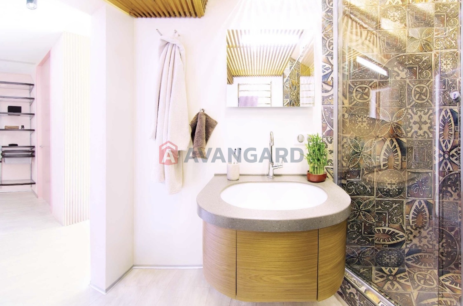 1 . , 43.30/18/20 . ., 8/23   3