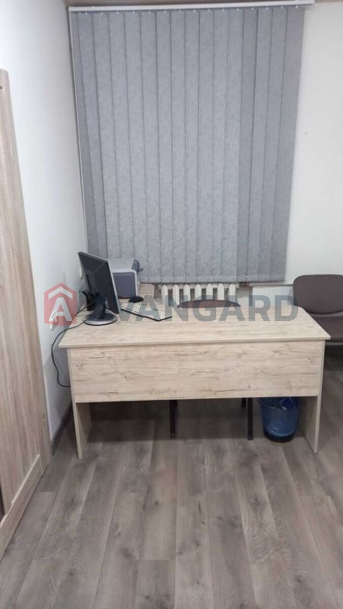 2 ��. ��������, 43/-/3 ��. �., 1/3 ������ ���� 6