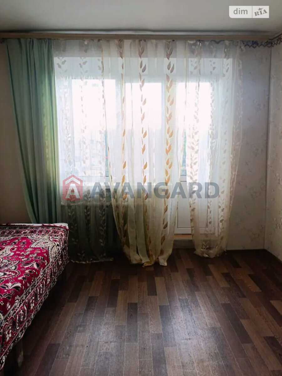 1 ��. ��������, 22/11/4 ��. �., 7/9 ������ ���� 10