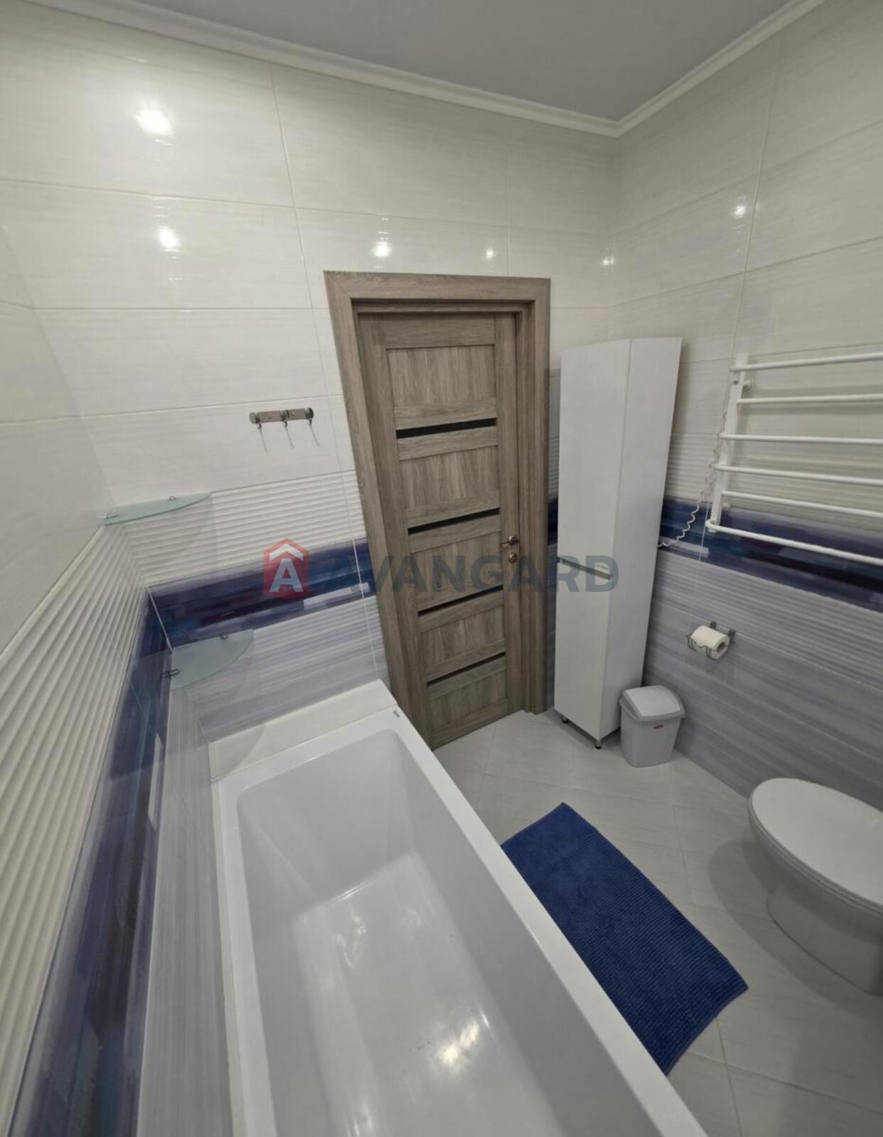 2 ����. ��������, 63/34/12 ��. �., 3/10 ���� ���� 3