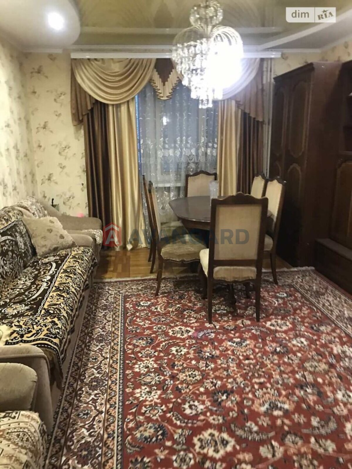 2 ��. ��������, 52/32/8 ��. �., 4/5 ������ ���� 9