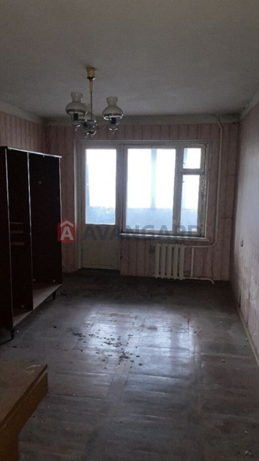 3 ��. ��������, 70/-/8 ��. �., 5/9 ������ ���� 9