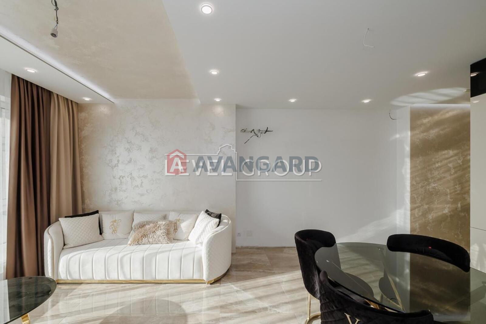 2 ��. ��������, 91/40/27 ��. �., 11/26 ������ ���� 12