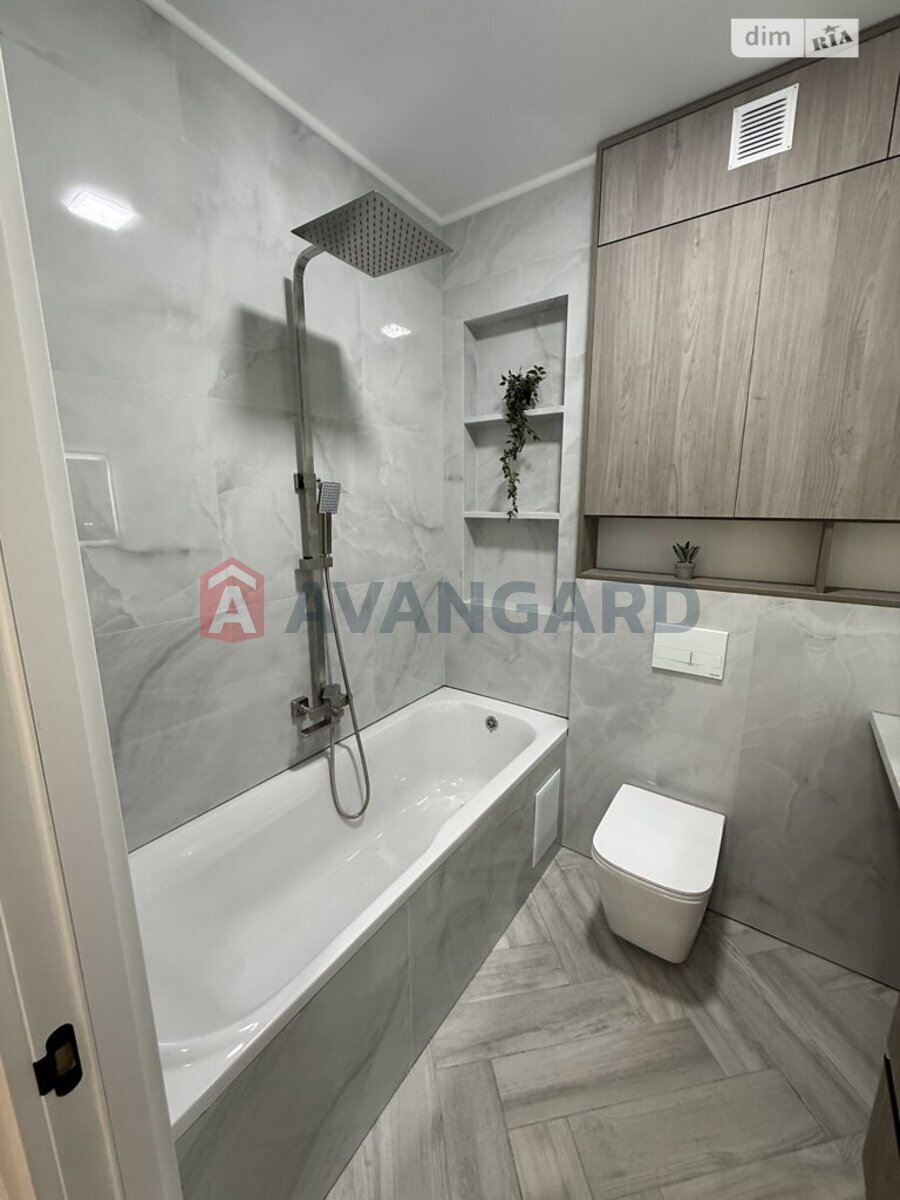 1 ��. ��������, 45/20/15 ��. �., 8/11 ������ ���� 4