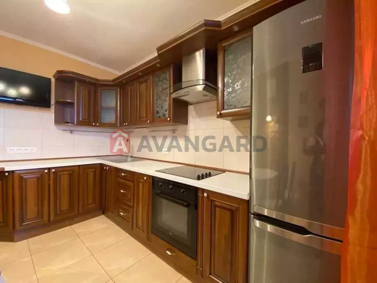 2 ��. ��������, 68/-/10 ��. �., 14/17 ������ ���� 2