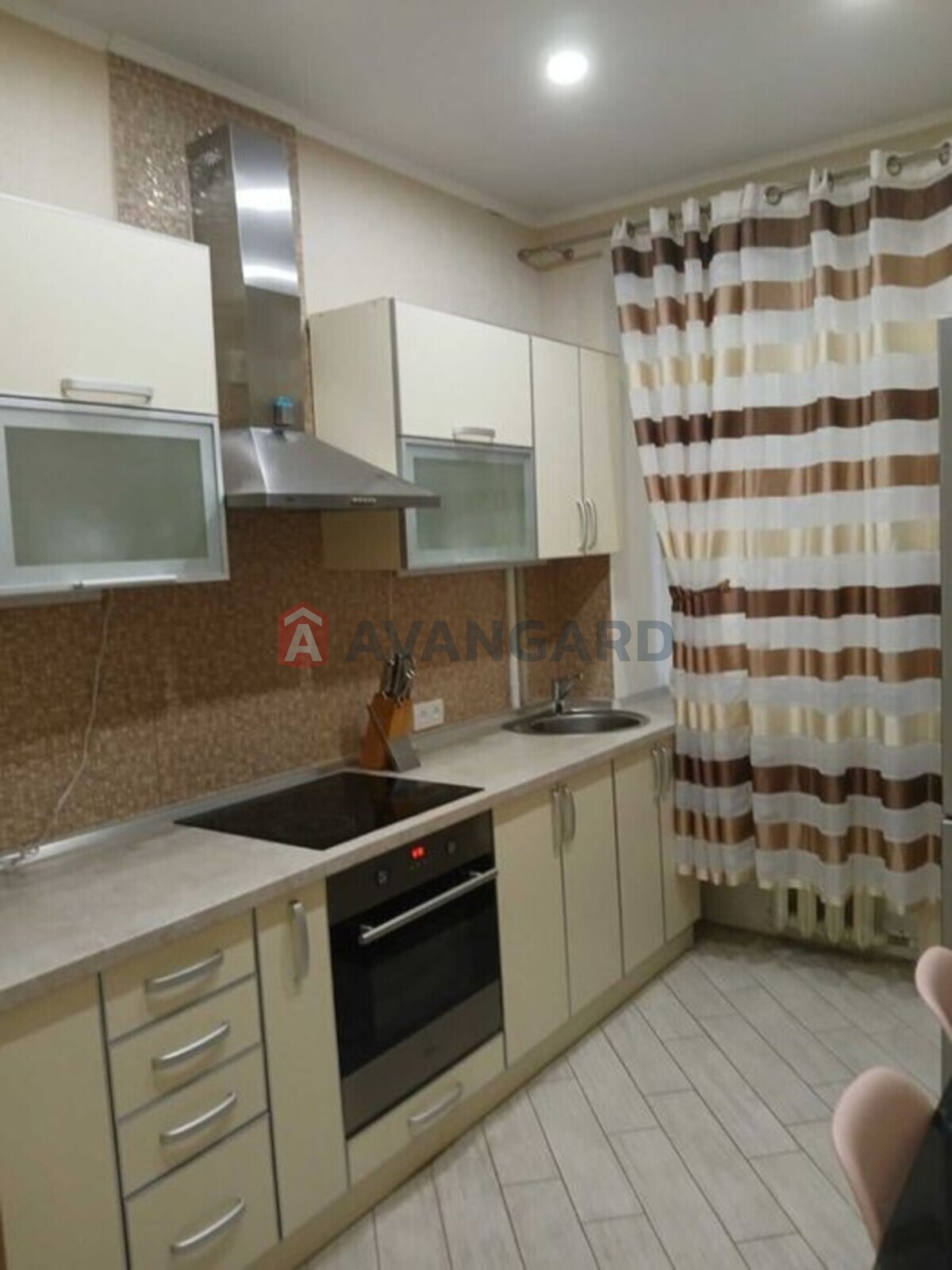 2 ��. ��������, 51/-/7 ��. �., 2/3 ������ ���� 2