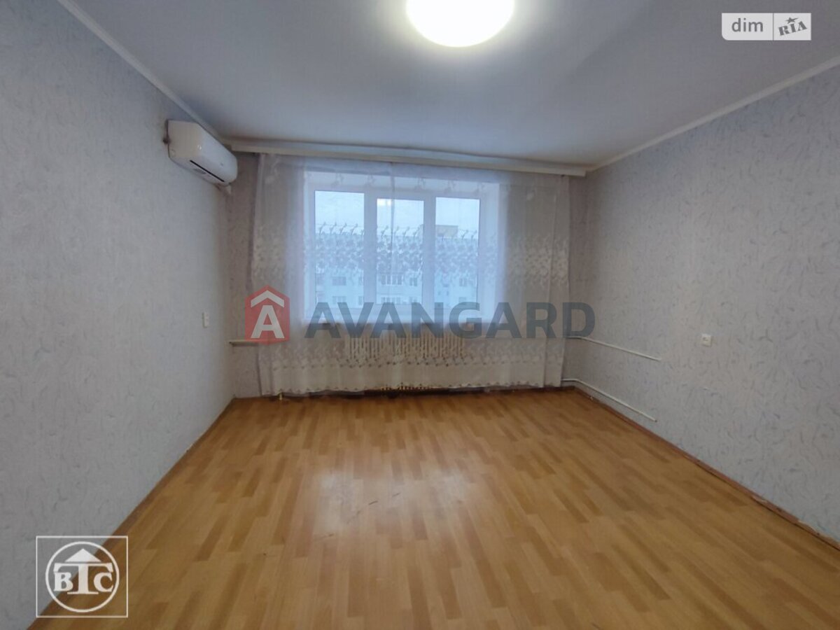 2 ��. ��������, 47/27/7 ��. �., 10/10 ������ ���� 1